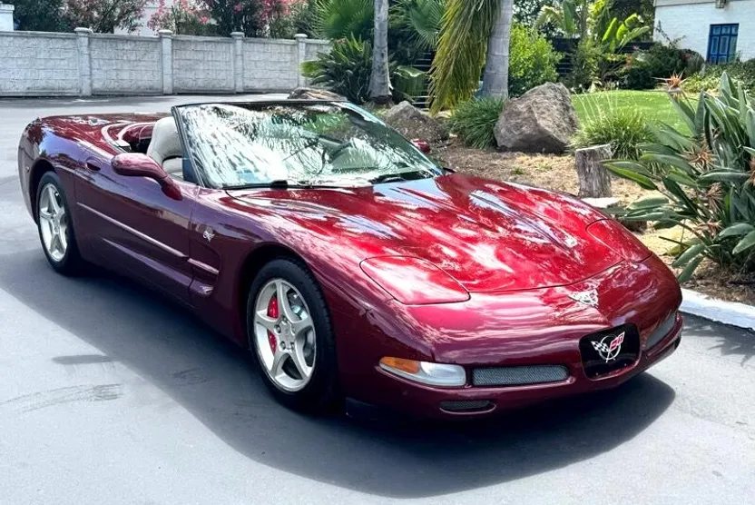 2003 Chevrolet Corvette Base photo 1