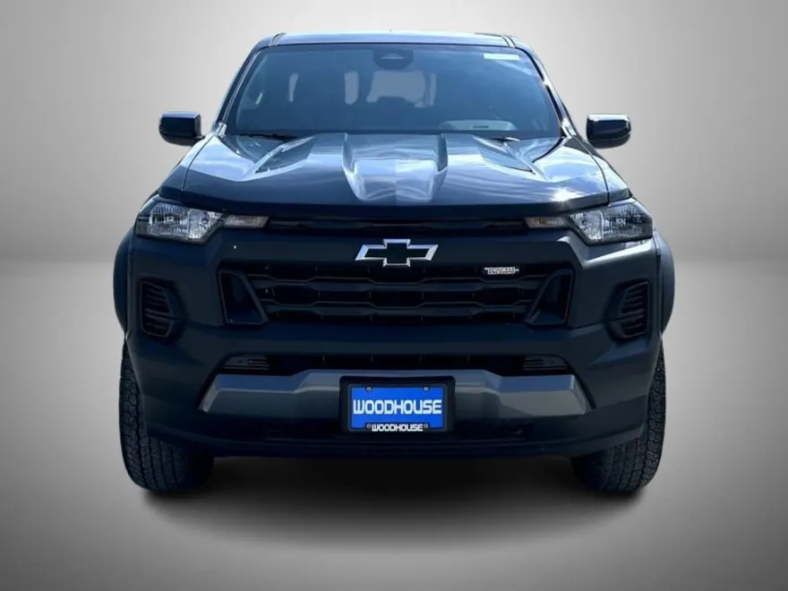 2026 Chevrolet Colorado Trail Boss photo 1