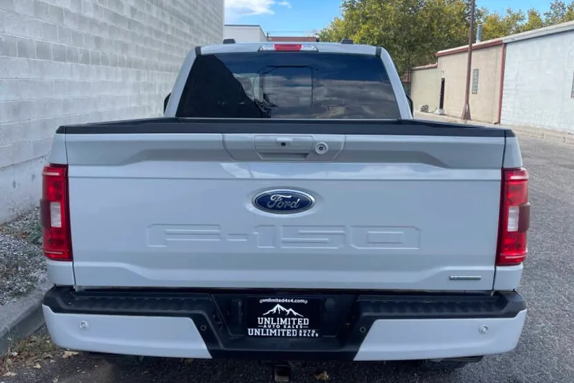 2023 Ford F-150 XLT photo 1