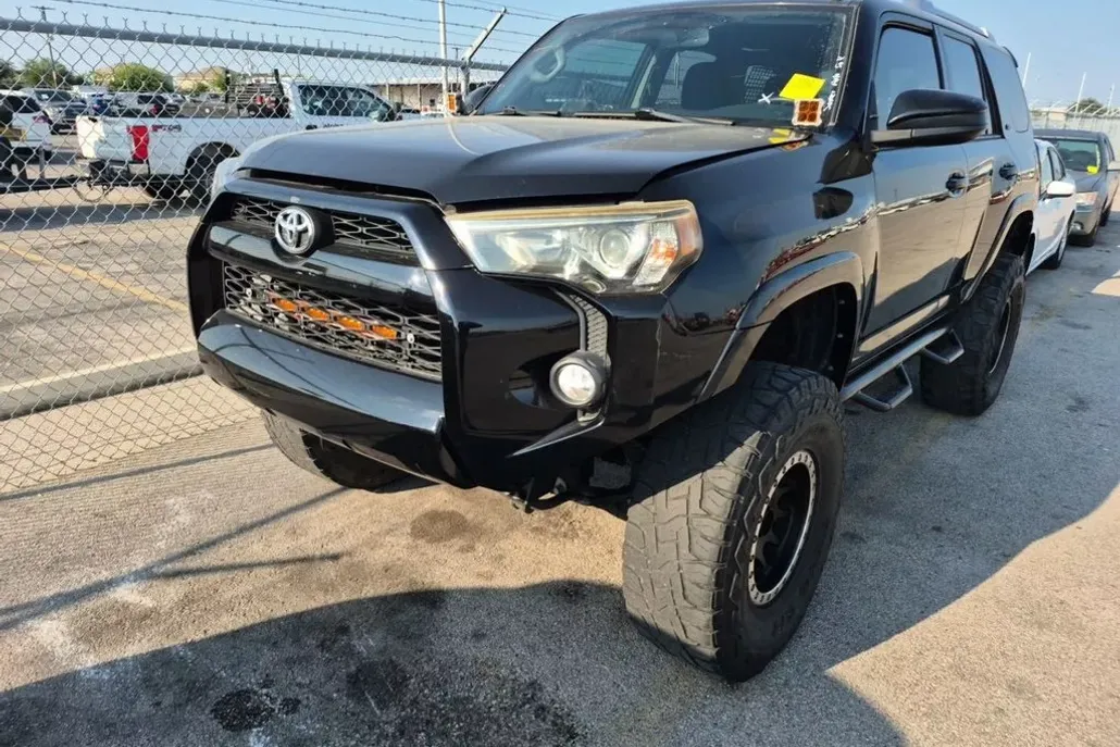 2017 Toyota 4Runner Limited SR5 Premium TRD Pro photo 1