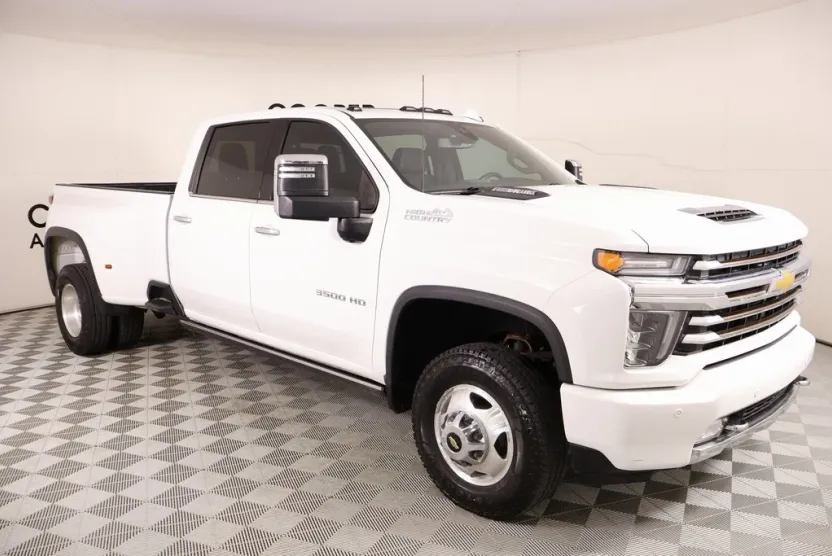 2022 Chevrolet Silverado 3500HD High Country photo 1