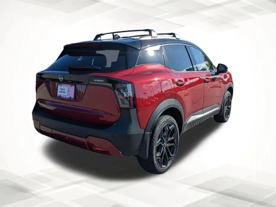 2025 Nissan Kicks SR photo 1