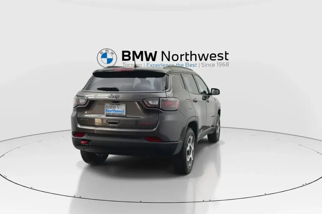 2022 Jeep Compass Trailhawk photo 1