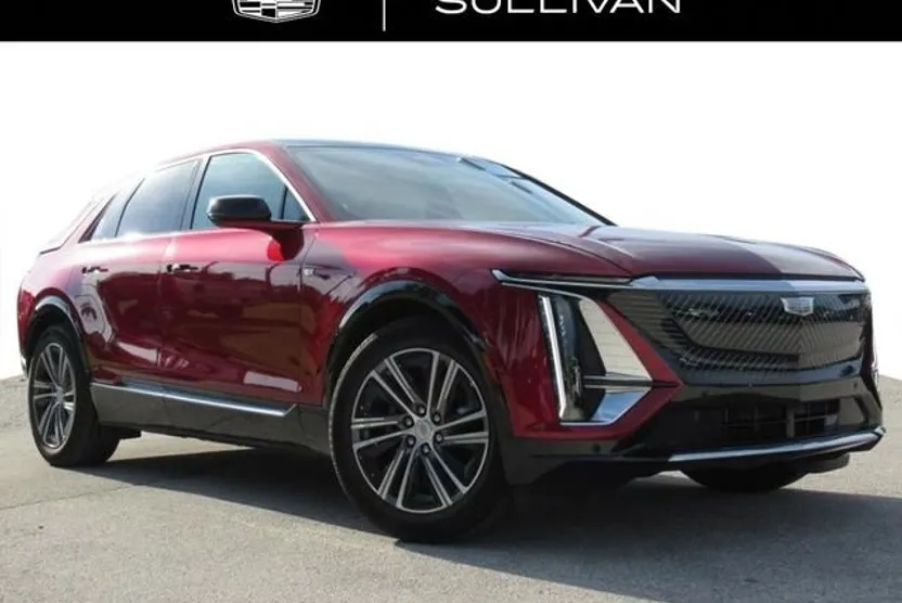 2024 Cadillac Lyriq Luxury photo 1