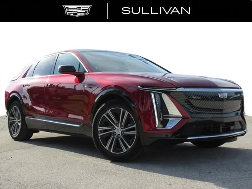 2024 Cadillac Lyriq Luxury photo 1