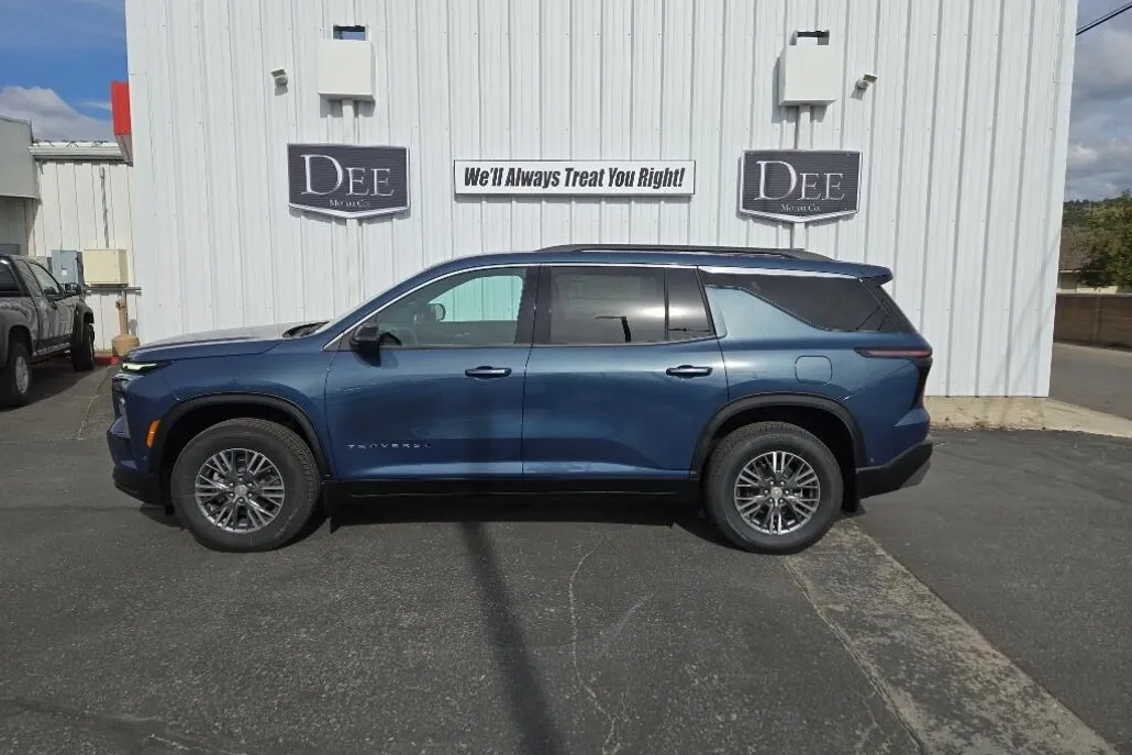 2025 Chevrolet Traverse photo 1