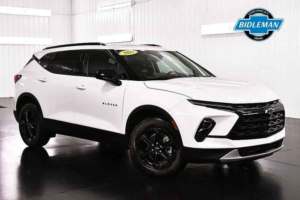 2025 Chevrolet Blazer 2LT photo 1