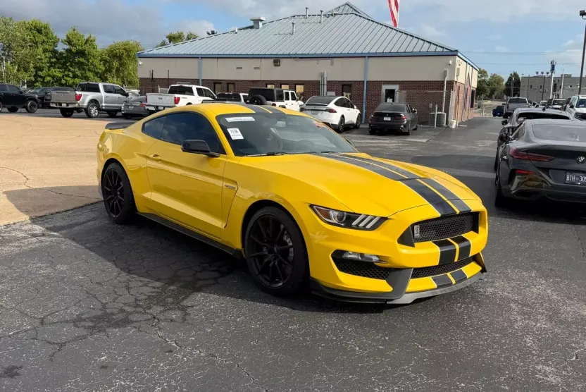 2017 Ford Mustang Shelby GT350 photo 1