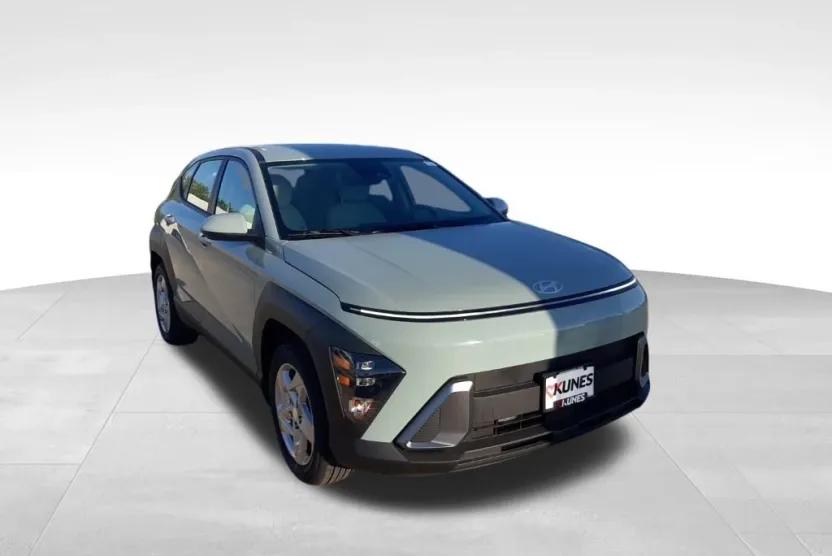2026 Hyundai Kona SE photo 1