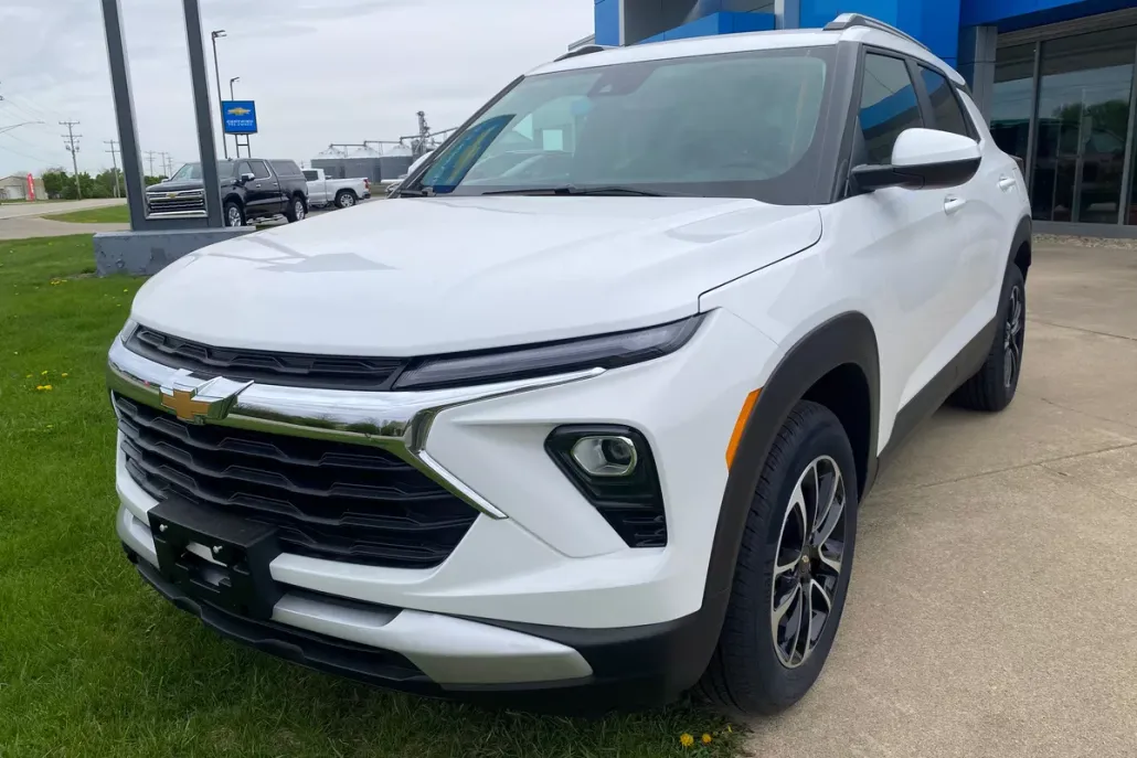 2025 Chevrolet Trailblazer LT photo 1
