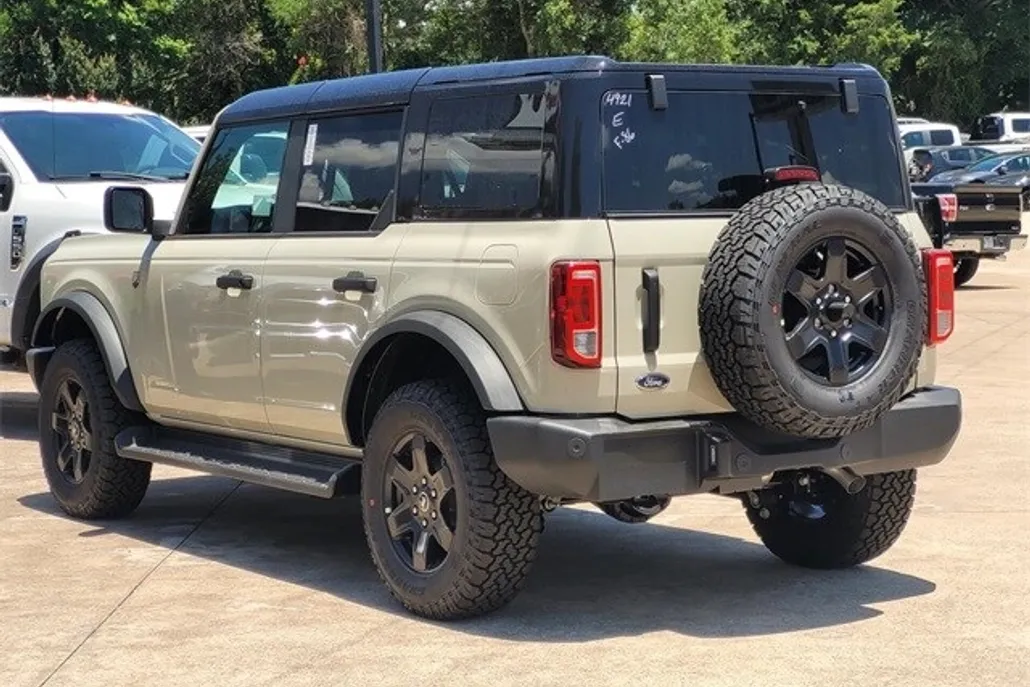 2025 Ford Bronco Big Bend photo 1