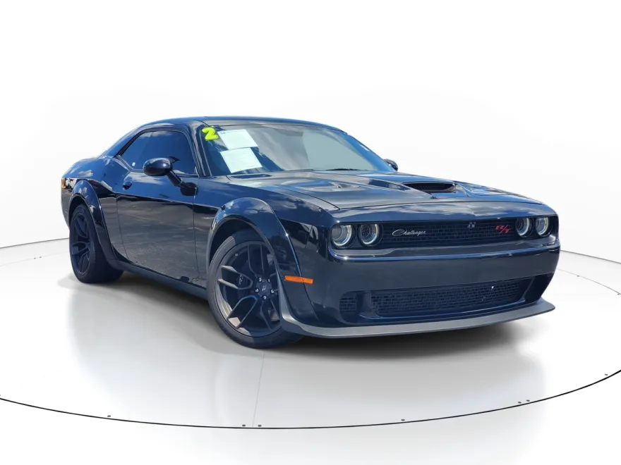 2022 Dodge Challenger R/T Scat Pack Widebody photo 1