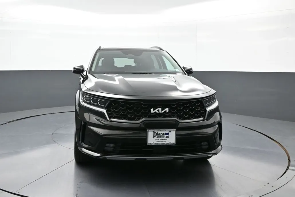 2022 Kia Sorento SX photo 1