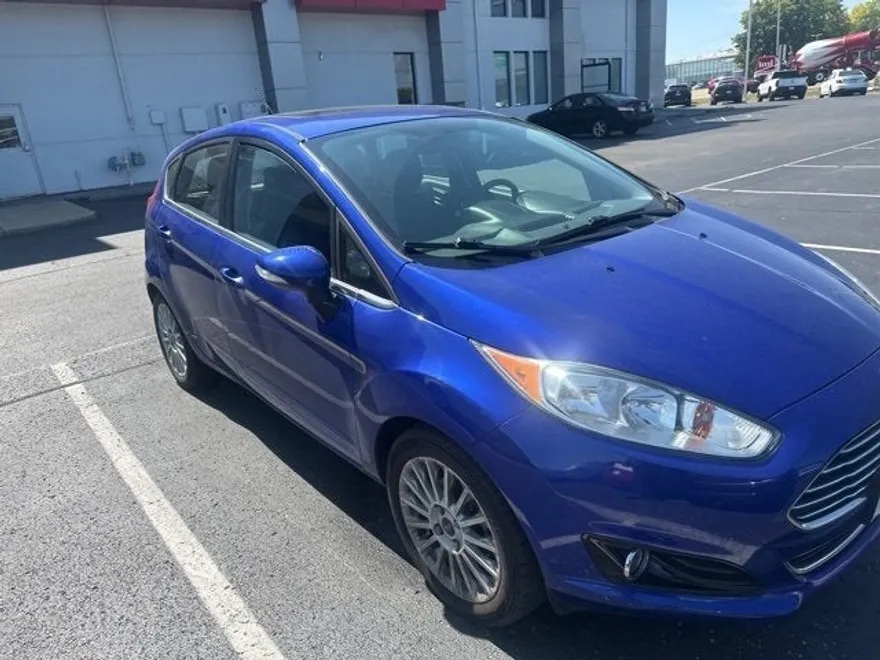 2014 Ford Fiesta Titanium photo 1