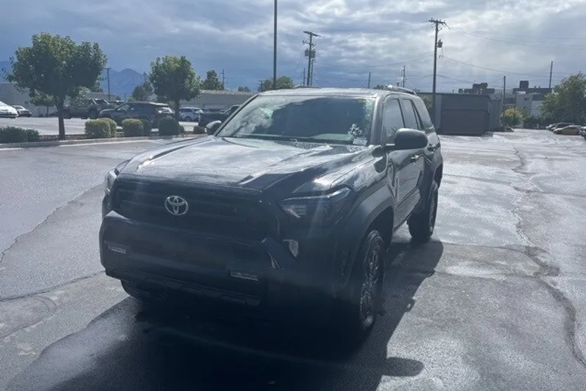 2025 Toyota 4Runner SR5 photo 1