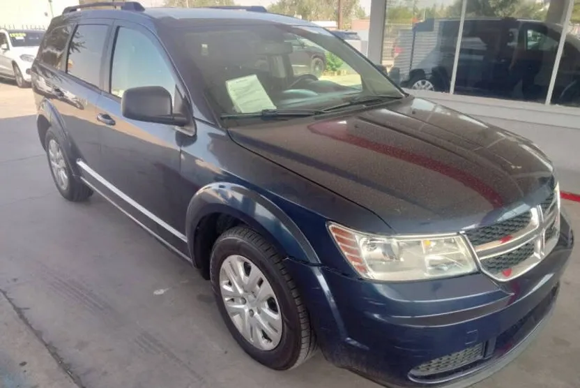 2017 Dodge Journey SE photo 1