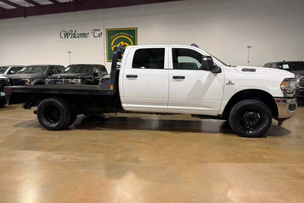 2024 Ram 3500 Tradesman photo 1