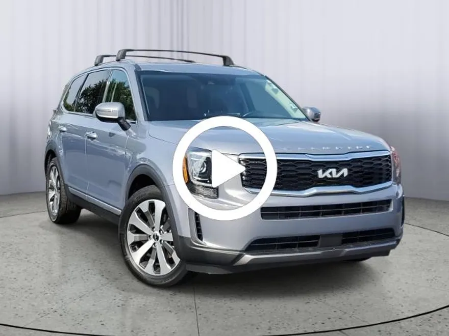 2022 Kia Telluride S photo 1