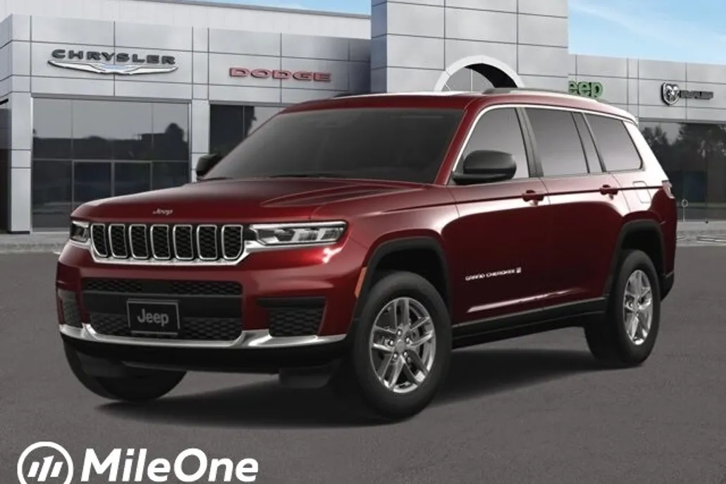 2025 Jeep Grand Cherokee Laredo photo 1