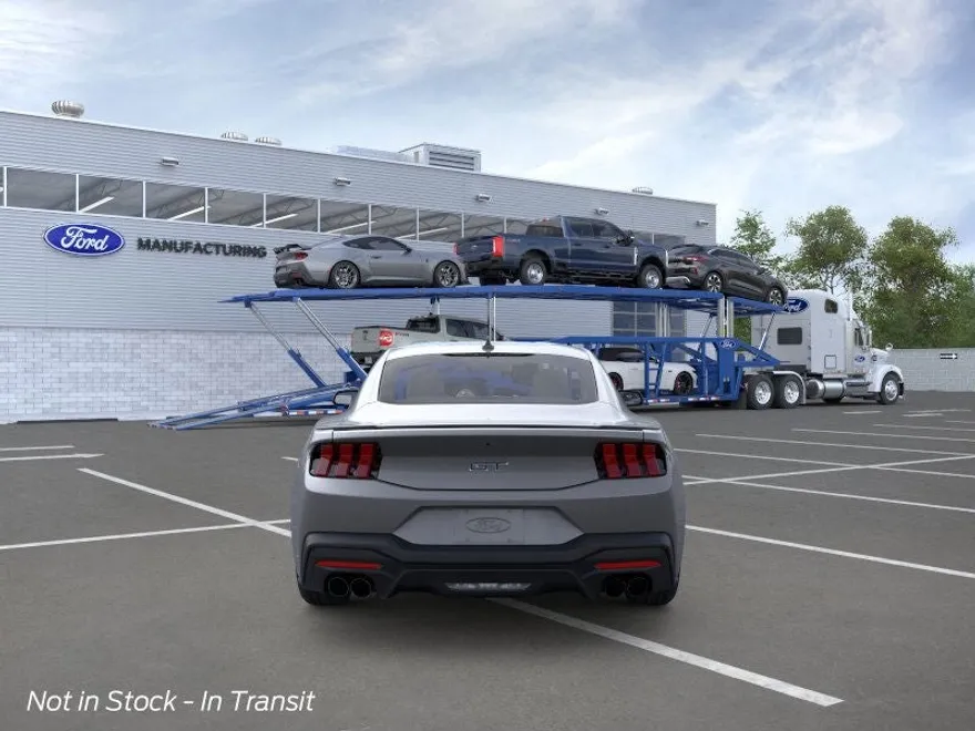 2025 Ford Mustang GT photo 1