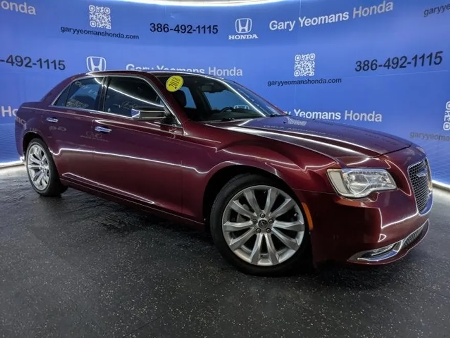 2018 Chrysler 300 Limited photo 1