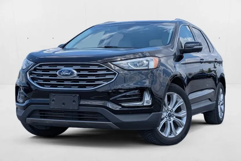 2019 Ford Edge Titanium photo 1