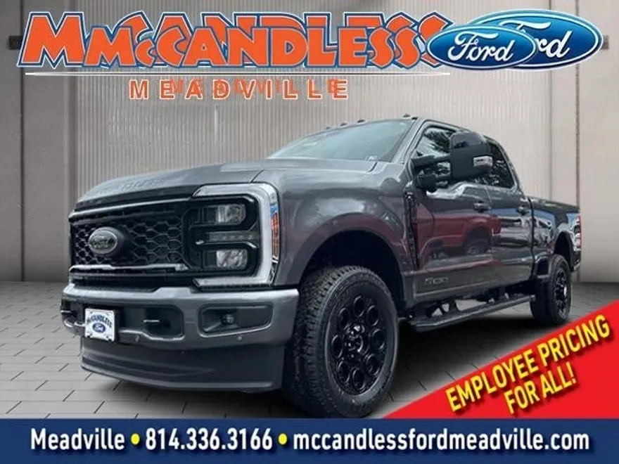 2025 Ford F-350 Lariat photo 1