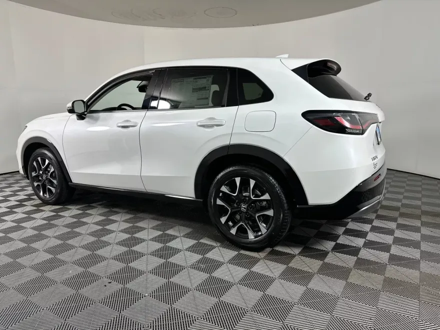 2026 Honda HR-V EX-L photo 1