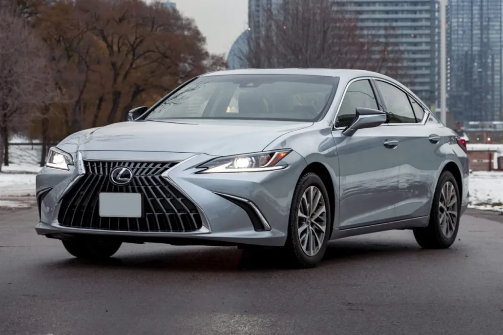 2022 Lexus ES 250 Luxury photo 1