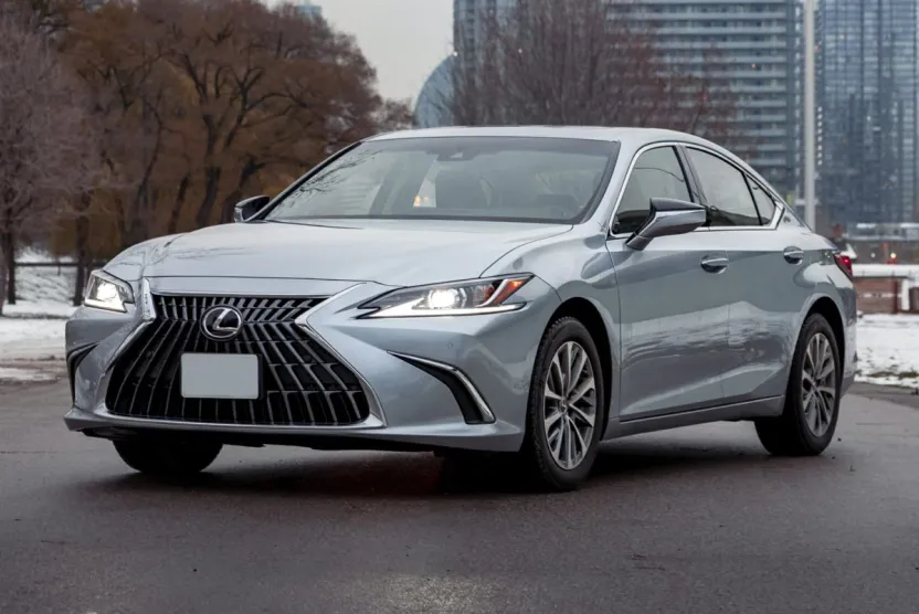 2022 Lexus ES 250 Luxury photo 1