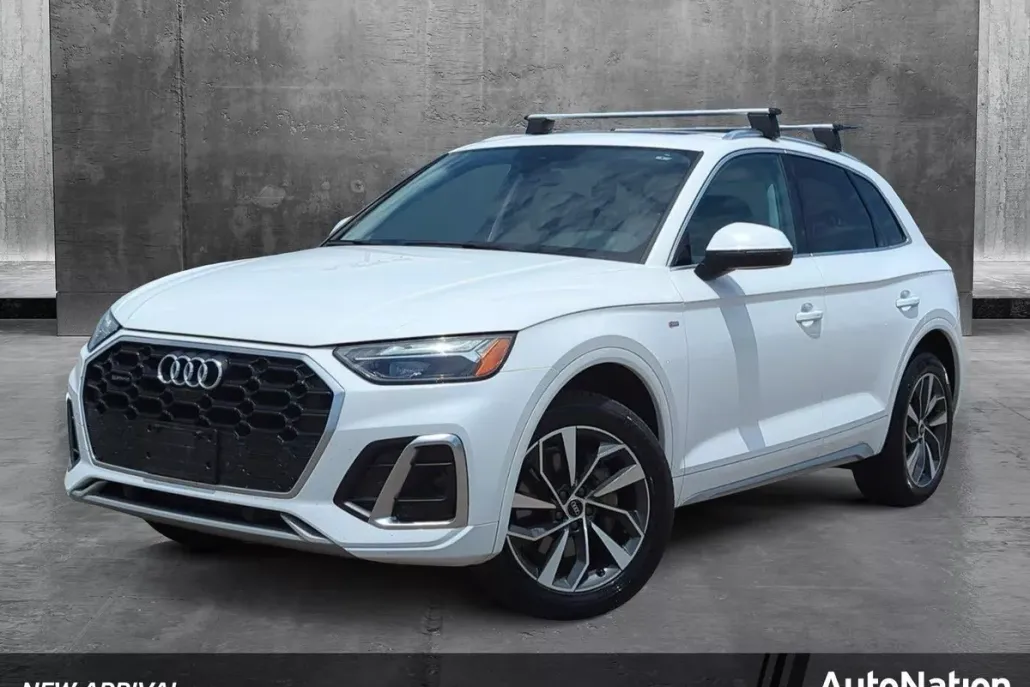 2022 Audi Q5 S line Premium Plus 45 TFSI photo 1