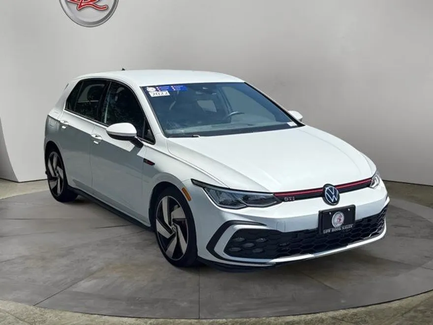 2022 Volkswagen Golf GTI S photo 1