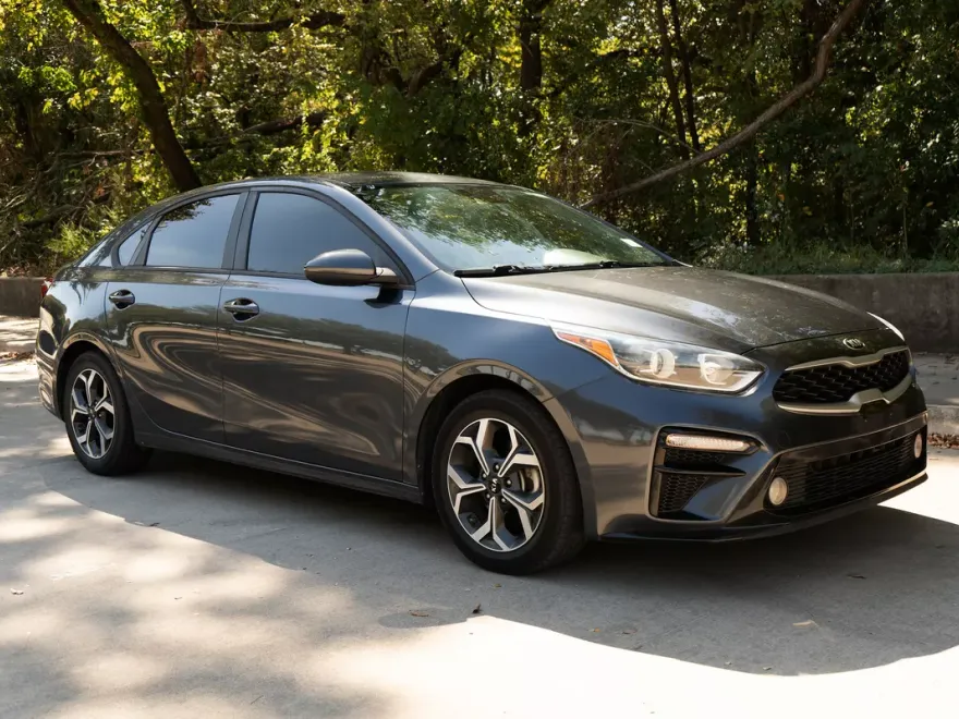 2020 Kia Forte LXS photo 1