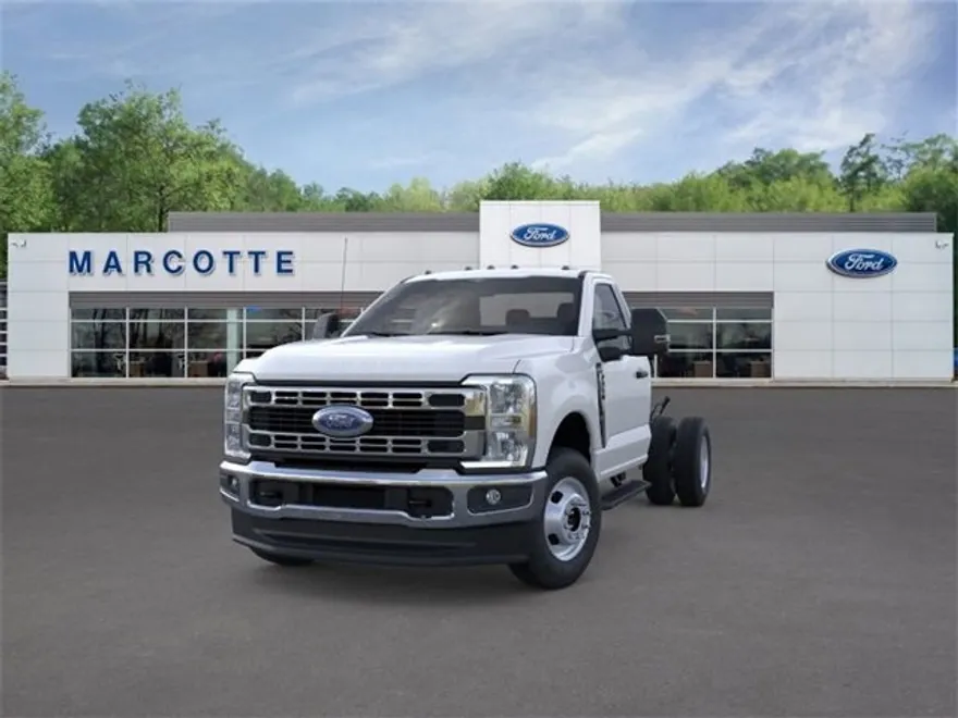 2025 Ford F-350 photo 1