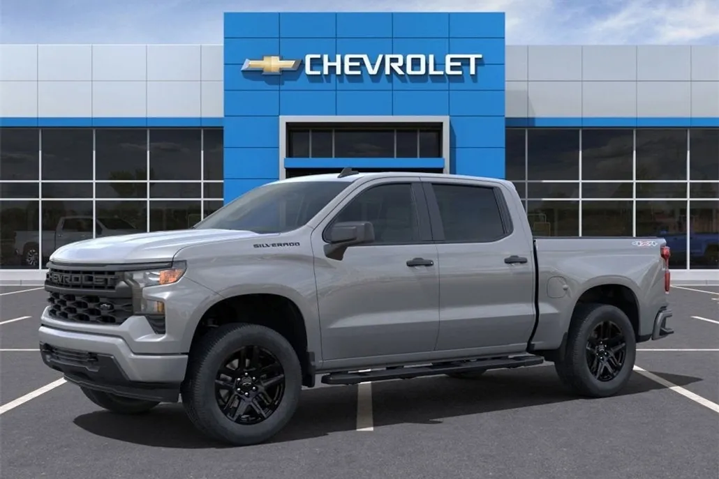 2025 Chevrolet Silverado 1500 Custom photo 1