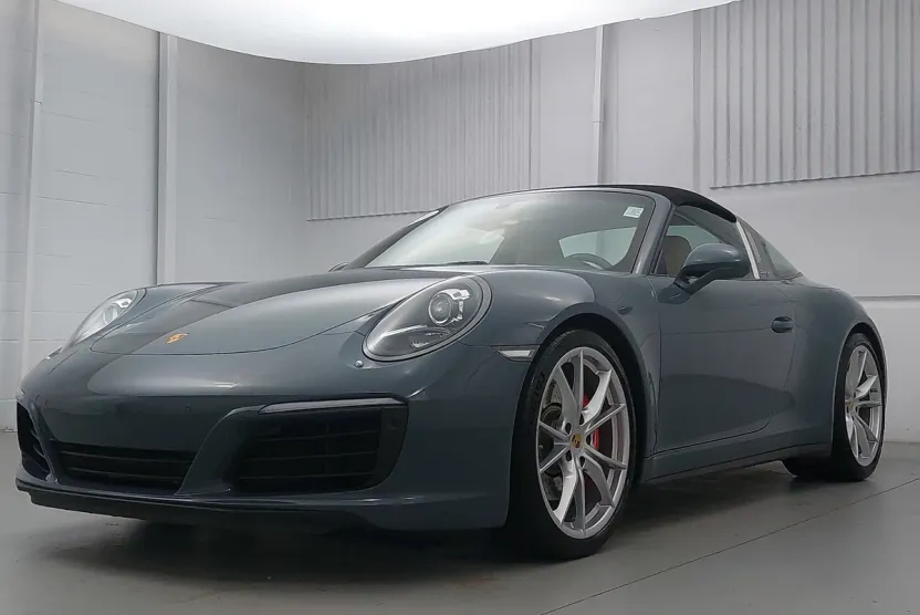 2017 Porsche 911 Targa Coupe photo 1
