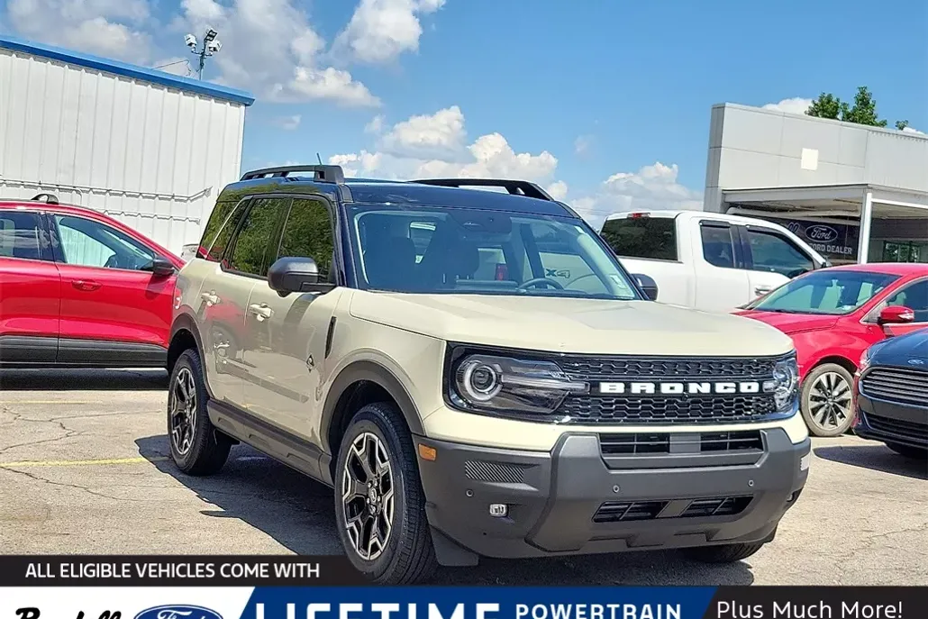 2025 Ford Bronco Sport Outer Banks photo 1