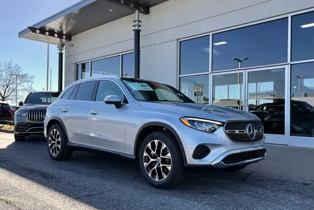 2025 Mercedes Benz GLC 350e 4MATIC photo 1