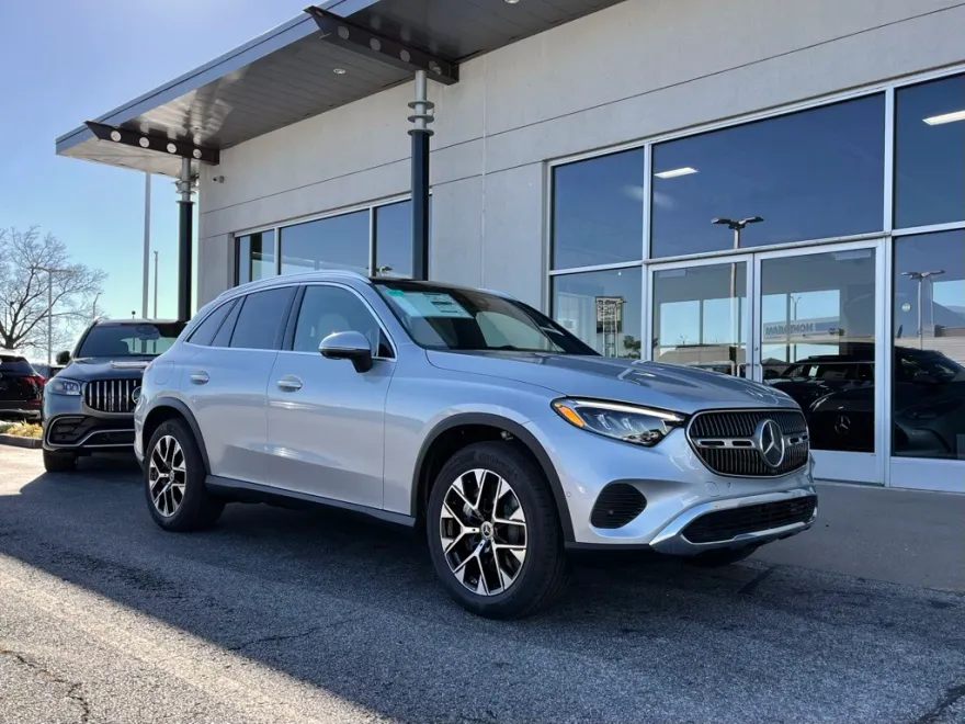 2025 Mercedes Benz GLC 350e 4MATIC photo 1