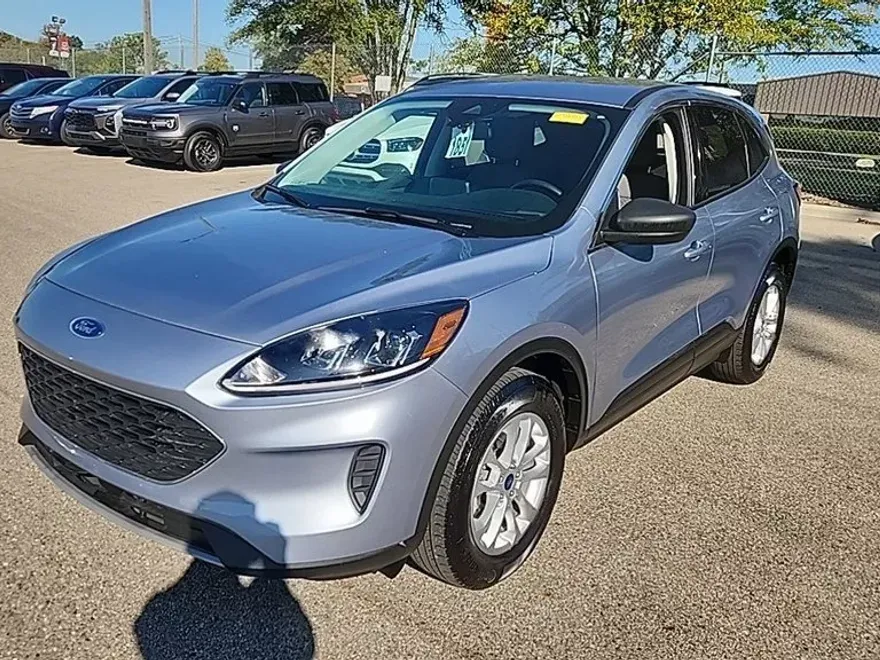 2022 Ford Escape SE photo 1