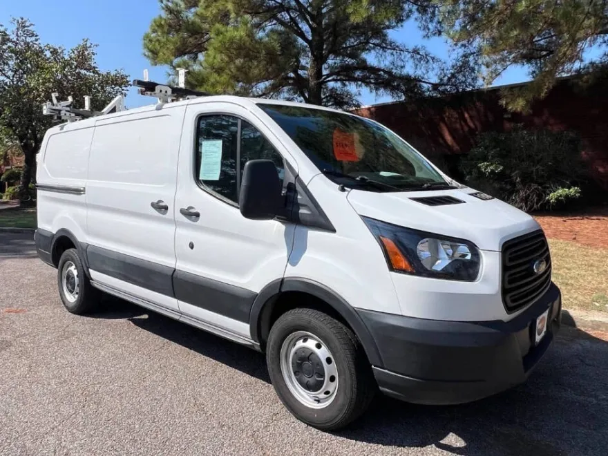 2019 Ford Transit Cargo photo 1