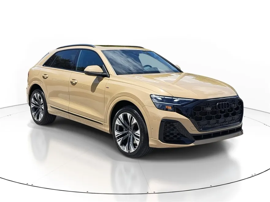 2025 Audi Q8 55 Premium Plus photo 1
