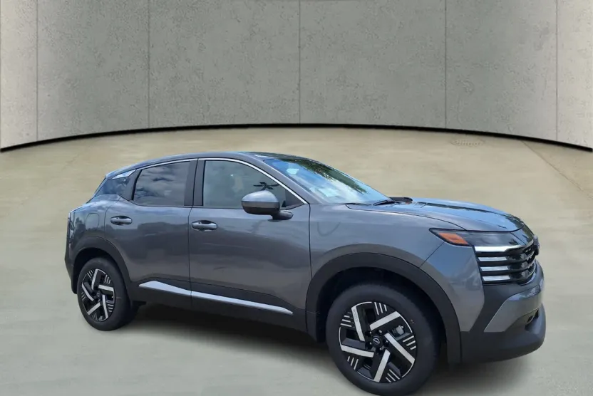2025 Nissan Kicks SV photo 1