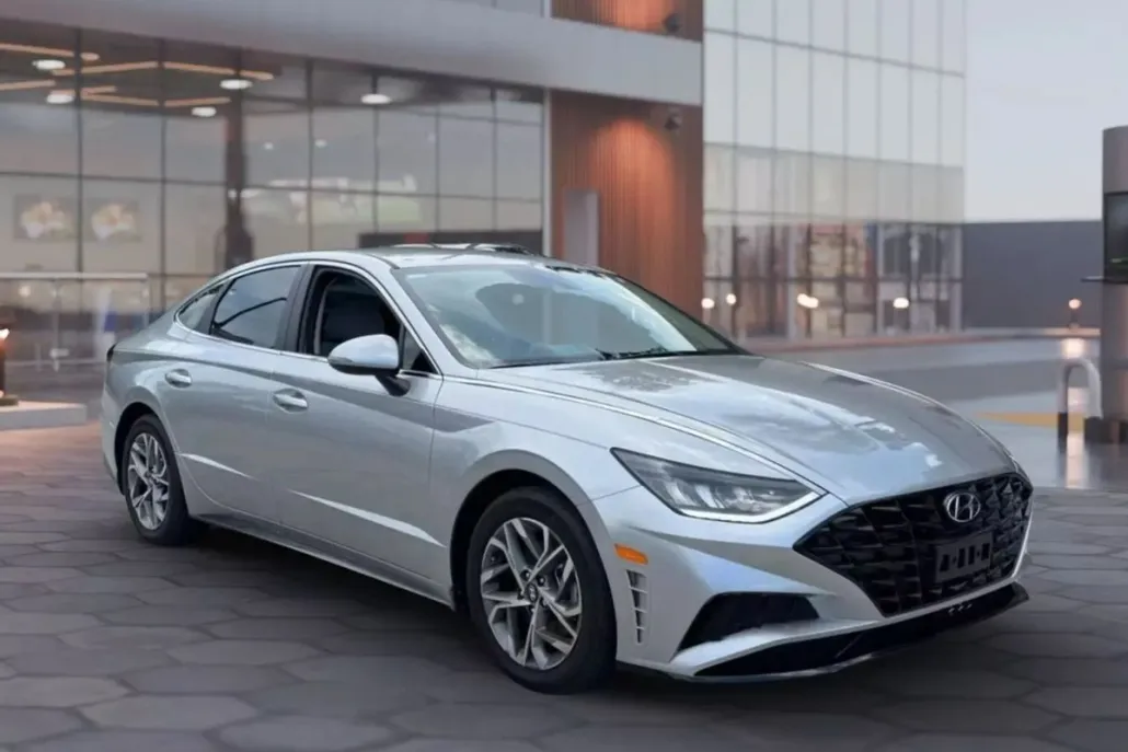 2021 Hyundai Sonata SEL photo 1