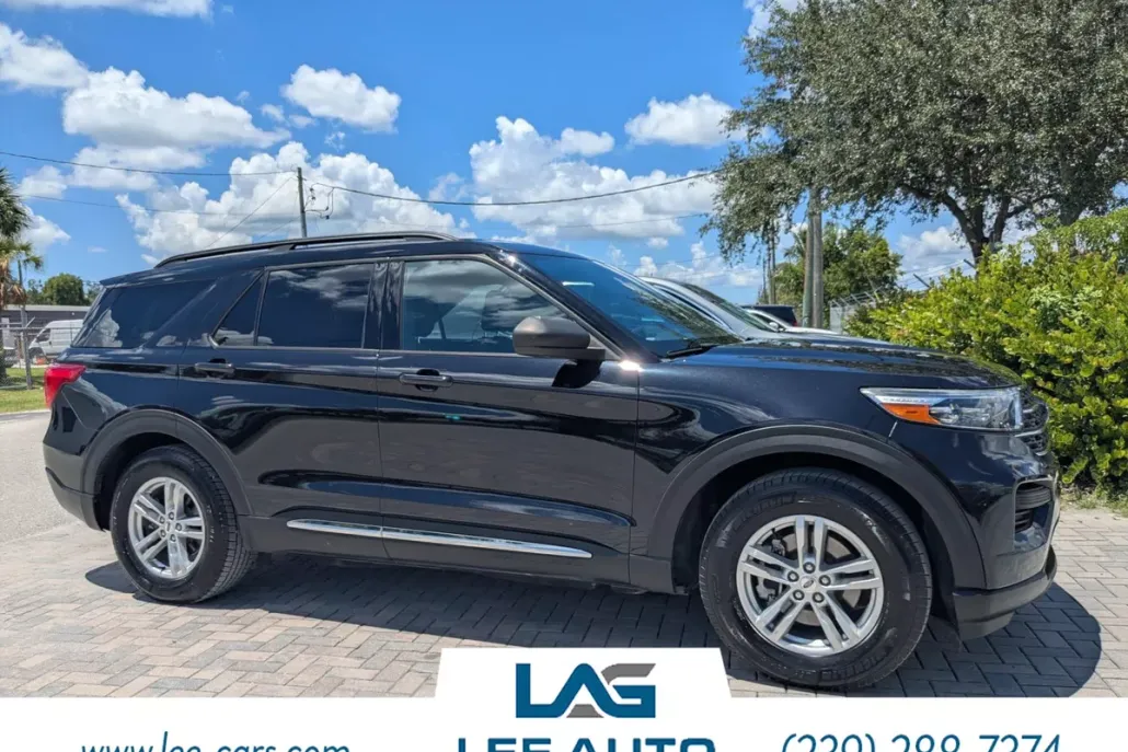 2020 Ford Explorer XLT photo 1