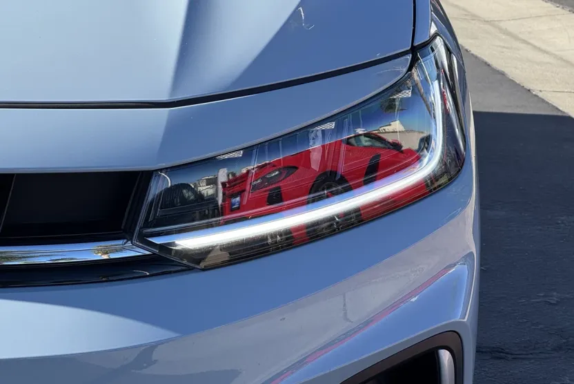 2025 Volkswagen Jetta SE photo 1