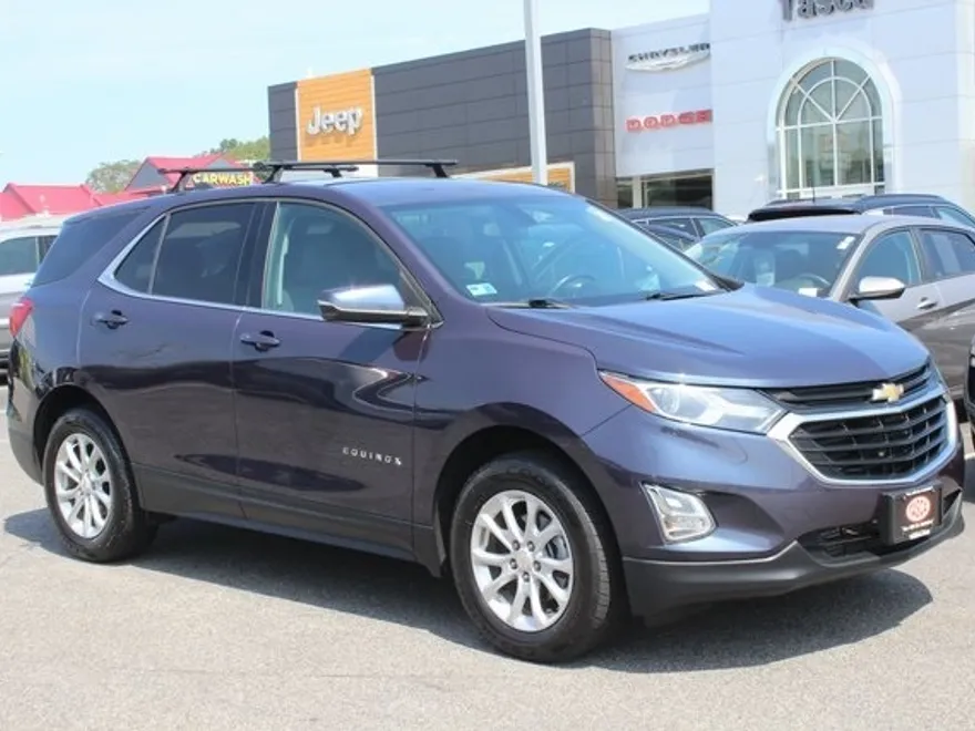 2018 Chevrolet Equinox LT photo 1