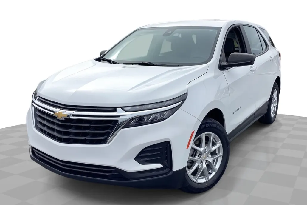 2022 Chevrolet Equinox LS photo 1