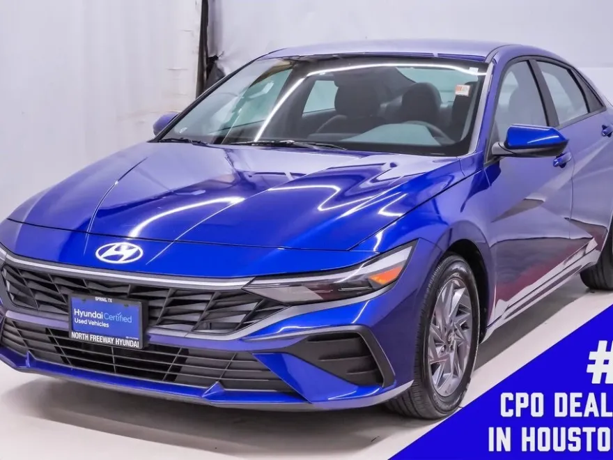 2024 Hyundai Elantra Hybrid Blue photo 1