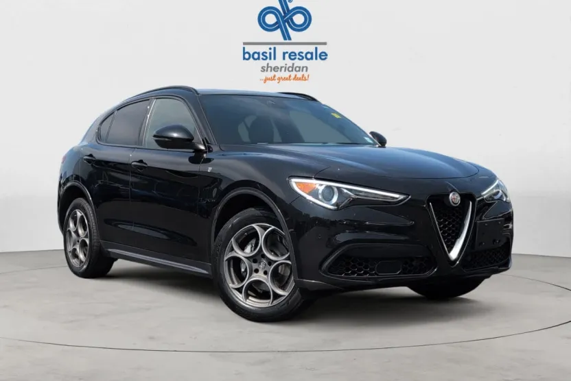 2022 Alfa Romeo Stelvio Ti photo 1